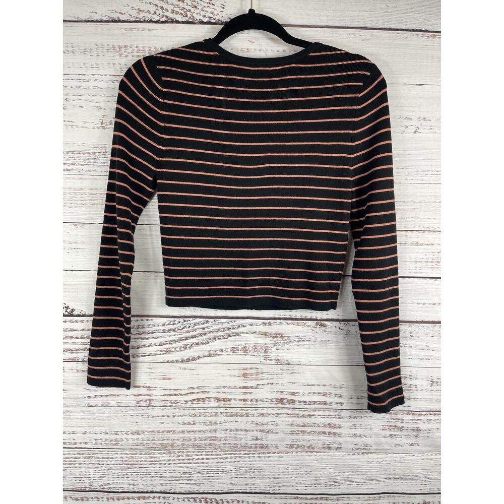 Victoria's Secret Sweater Women's Size M Striped Long Sleeve Crop Hook Front Top - Picture 8 of 8